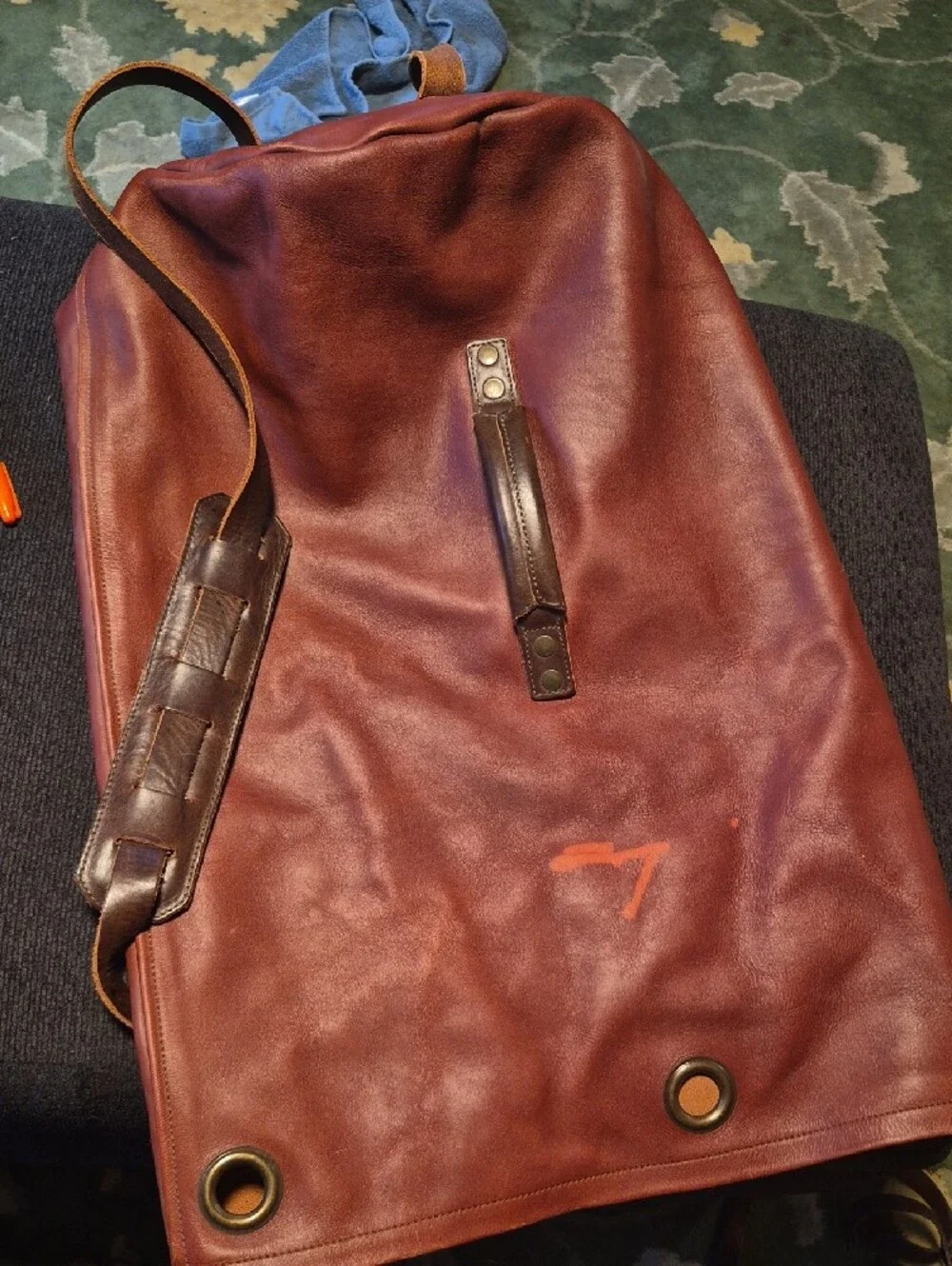 Men's Leather Duffel Bag - Brown